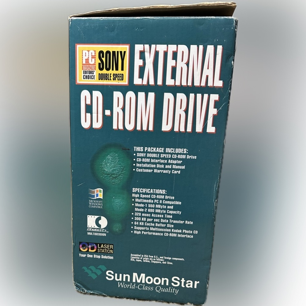 Sun Moon Star External CD-ROM Drive - Teal Box - Picture 2 of 6